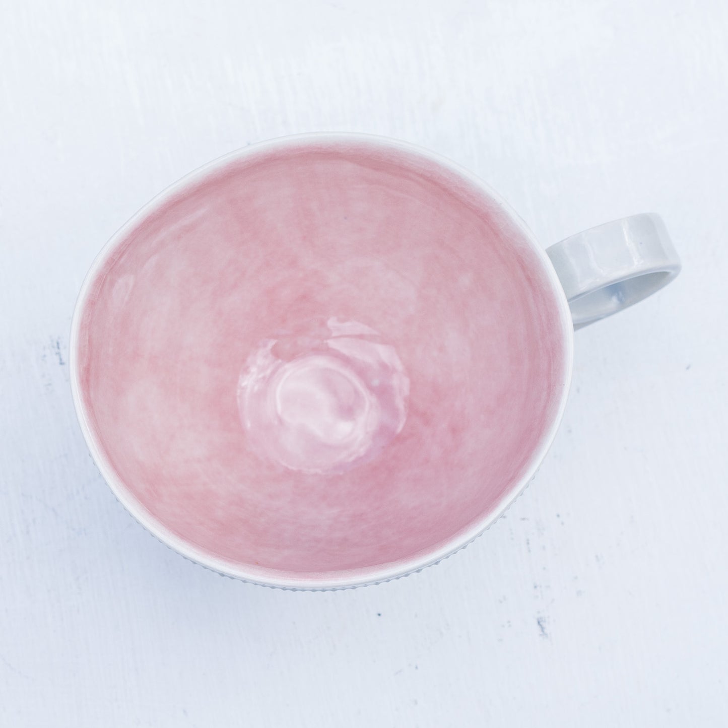 Porcelánový hrnek 260ml / pastelový s plastickými tečkami