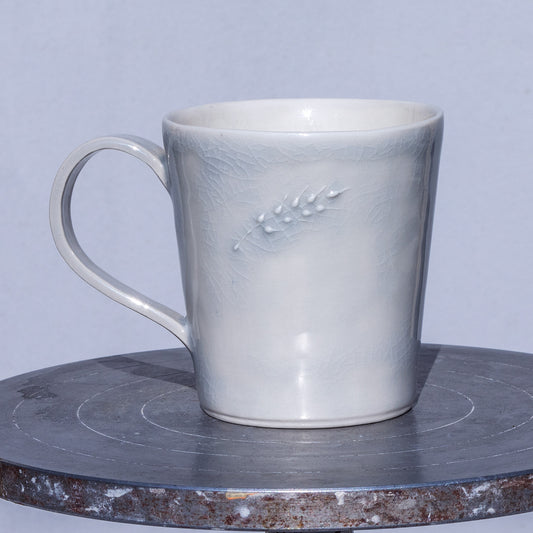 Porcelánový hrnek 250ml / šedomodrý s plastickým kláskem