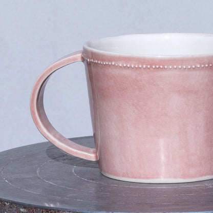 Porcelánový moka hrnek 200ml / růžový s plastickými tečkami